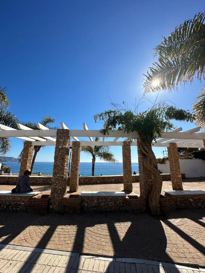 Apartamento Tiyoweh Nerja Exterior foto